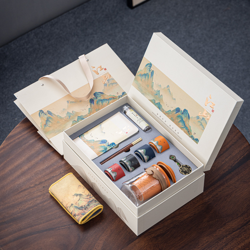 Set ceramic de ceai personalizabil într-o cutie cadou pentru cadouri corporative – design inspirat chinezește