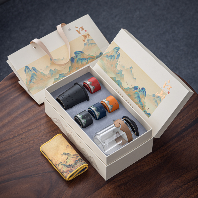Set ceramic de ceai personalizabil într-o cutie cadou pentru cadouri corporative – design inspirat chinezește