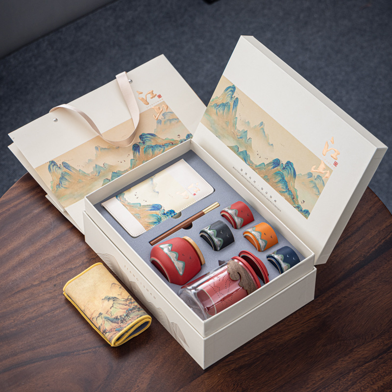 Set ceramic de ceai personalizabil într-o cutie cadou pentru cadouri corporative – design inspirat chinezește
