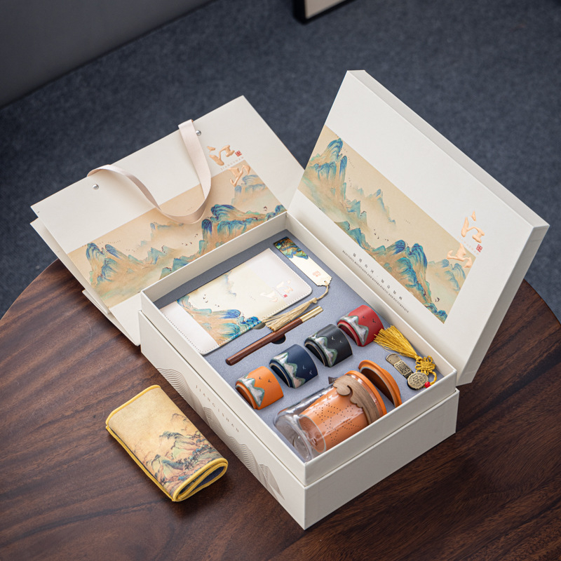 Set ceramic de ceai personalizabil într-o cutie cadou pentru cadouri corporative – design inspirat chinezește