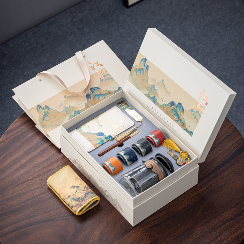 Set ceramic de ceai personalizabil într-o cutie cadou pentru cadouri corporative – design inspirat chinezește