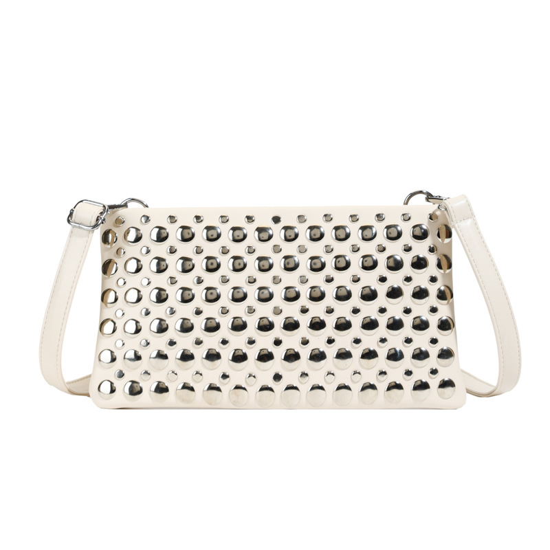 Ženska crossbody torba sa sjajnim zakovicama, mala kvadratna torba, široka naramenica, europski stil, 2025