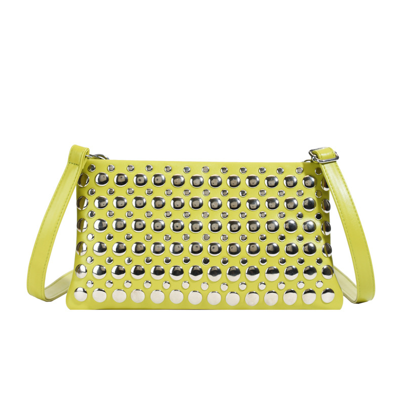Ženska crossbody torba sa sjajnim zakovicama, mala kvadratna torba, široka naramenica, europski stil, 2025