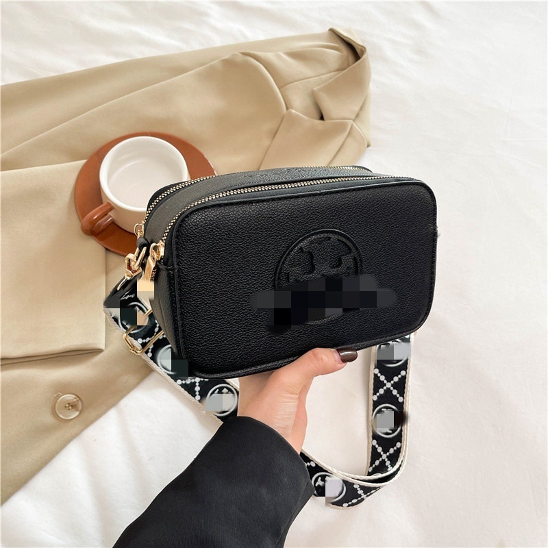Ženska PU crossbody torba, jesen 2024 moda, svakodnevna kvadratna torba s izvezenim remenom