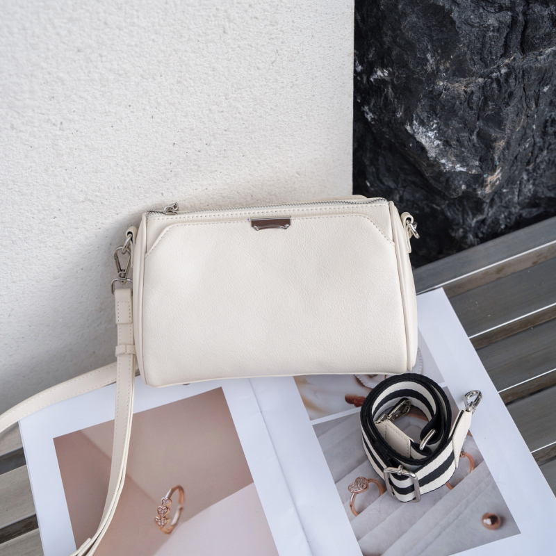 Ženska torba od prave kože, mali kvadratni oblik, mekana koža, vrhunski modni dizajn, crossbody torba za rame, velika kapaciteta