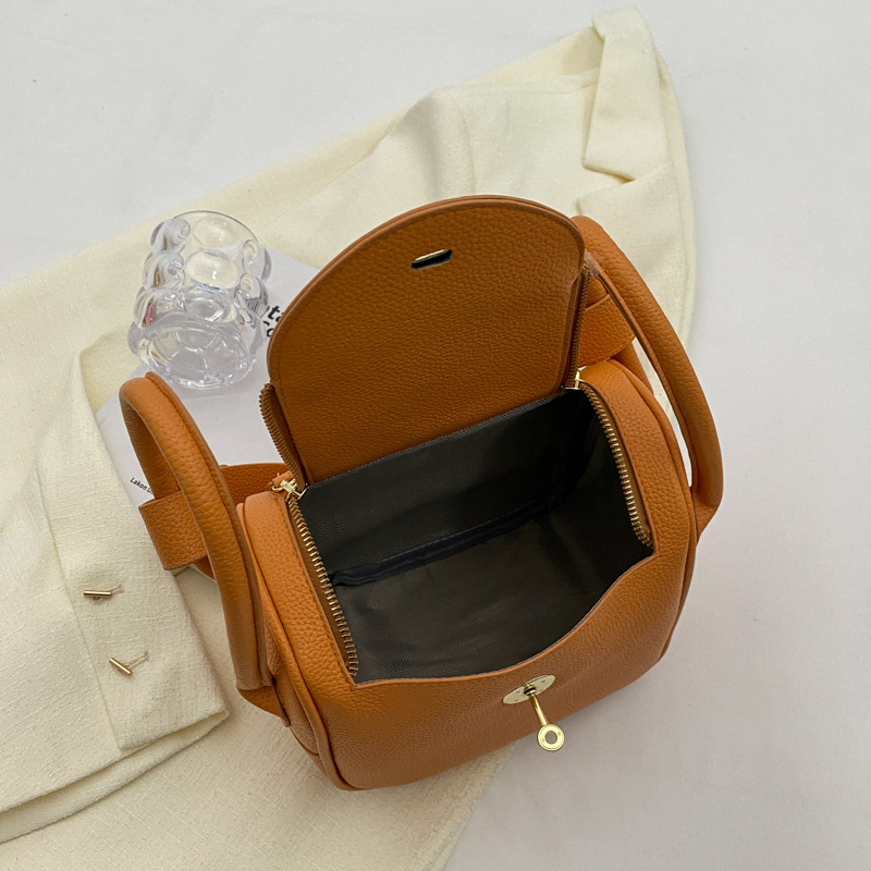 Ženska torbica od PU kože, mala, za rame ili crossbody, gradski minimalistički stil, oblik jastuka, unutarnja džep za telefon i karticu