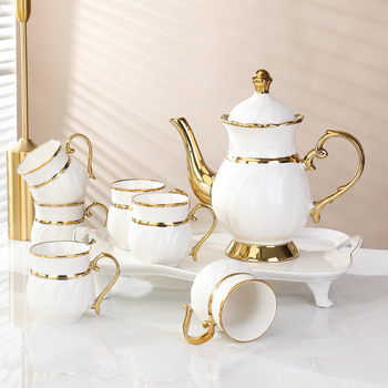 Set ceramice de cești cu margine aurie, stil nordic minimalist, pentru uz casnic; include cești de cafea și o cană pentru apă rece