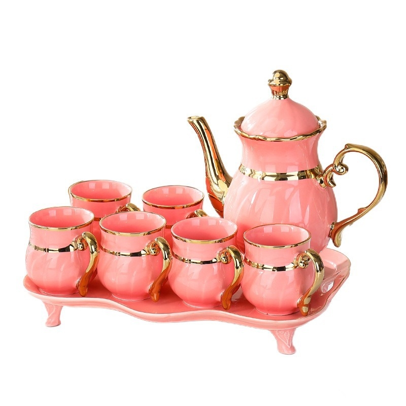 Set ceramice de cești cu margine aurie, stil nordic minimalist, pentru uz casnic; include cești de cafea și o cană pentru apă rece