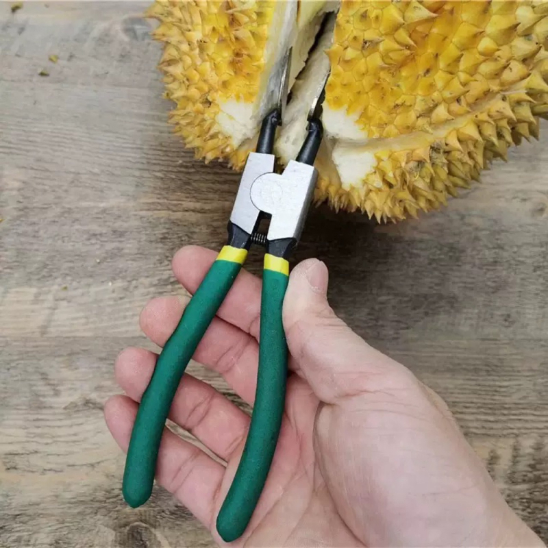 Unealtă pentru deschiderea cojii de durian