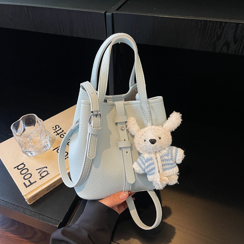 Ženska torbica u obliku košare, proljeće-ljeto 2026, modni bucket bag, svestrani crossbody