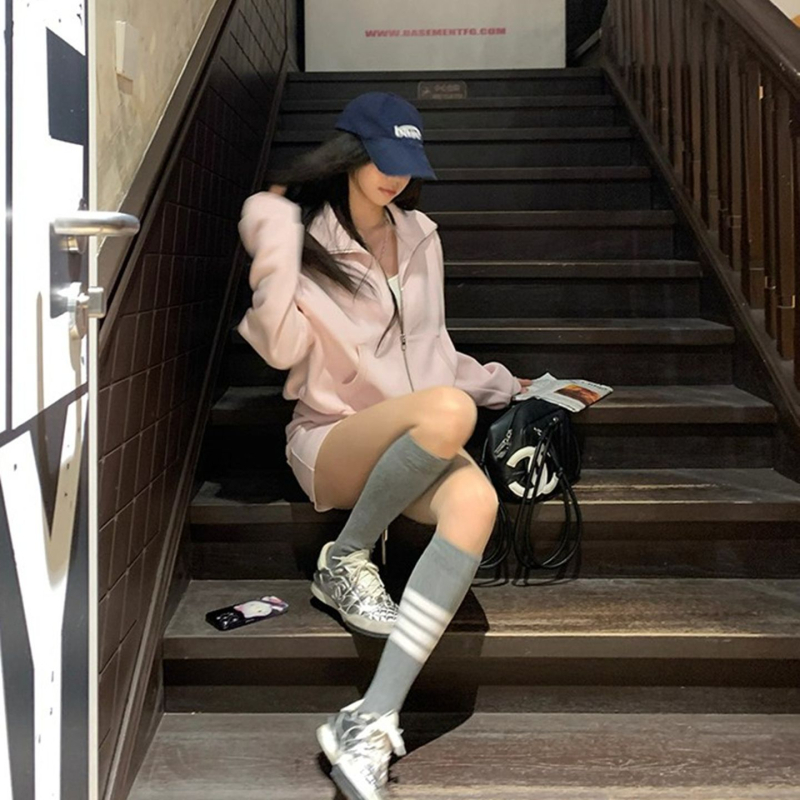 Ženski ružičasti zip hoodie i šortse, dvodijelni set u korejskom casual sportskom stilu za proljeće, jesen i zimu