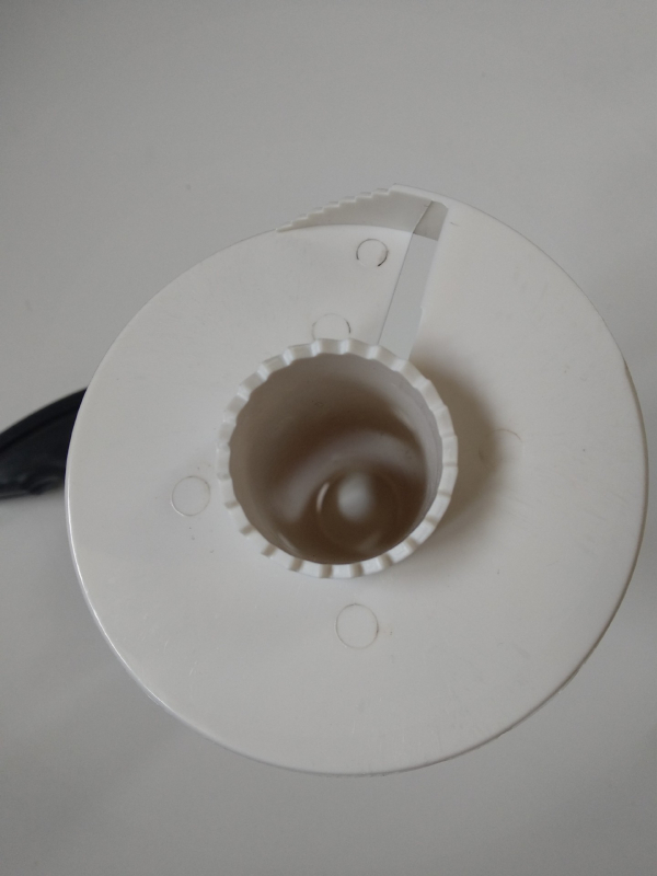 Tăietor pentru ananas din plastic, decojit și scoaterea miezului