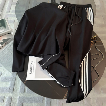Ženski dvodijelni sportski set za jesen — udoban sweatshirt i hlače jogger