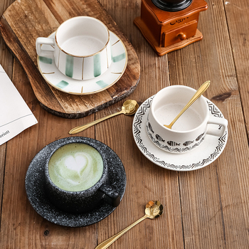 Ceașcă de cafea ceramică în stil japonez cu farfuriu - set