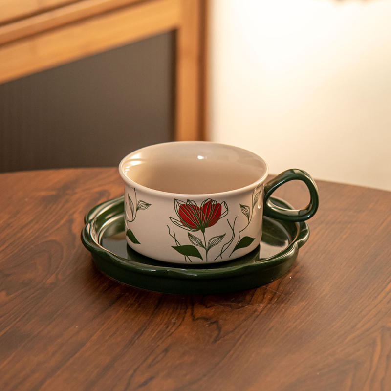 Set ceramic cu ceașcă de cafea și farfurioară, în stil retro - ambalaj cadou