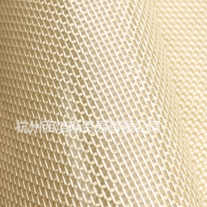 Covoraș de gătit din silicon – antiaderent, rezistent la temperaturi înalte, pentru coacerea fursecurilor și frământarea aluatului. Dimensiuni: 42×29.5 cm și 30×20 cm.