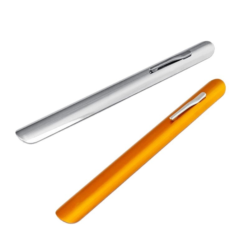 Mini racletă din aluminiu pentru curățarea mesei de firimituri