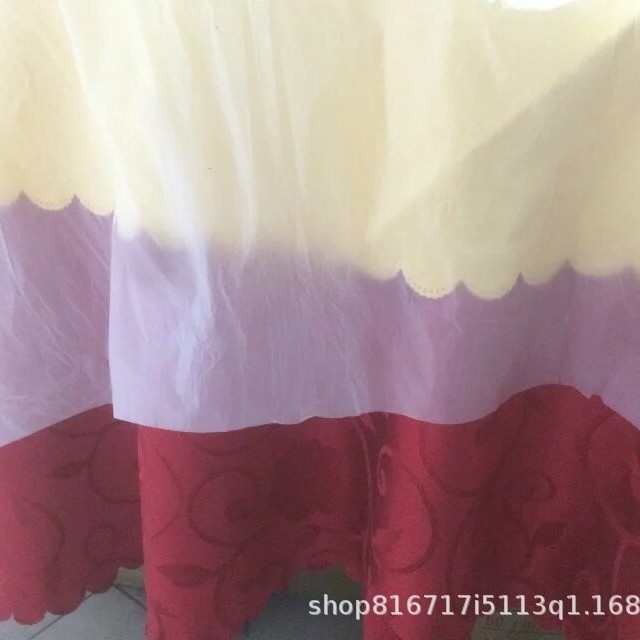 Față de masă din PE alb, de unică folosință, mai groasă, pentru nunți și banchete, temă roșu-alb