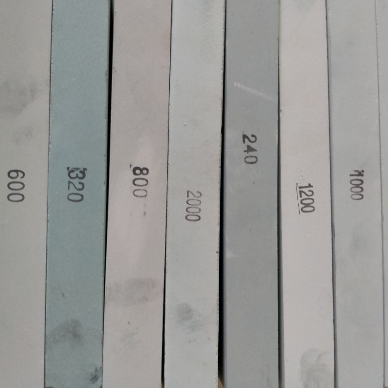 Piatră profesională de ascuțit din siliciu-carbide verde pentru uz casnic, piatră de ulei pentru cuțite de bucătărie, lustruire ultrafină, dimensiuni 150×20×10 mm