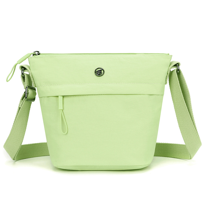 Ice Charm ženska nylon bucket torba za rame, mala, sa zatvaračem, gradski minimalistički stil