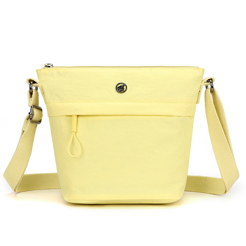 Ice Charm ženska nylon bucket torba za rame, mala, sa zatvaračem, gradski minimalistički stil