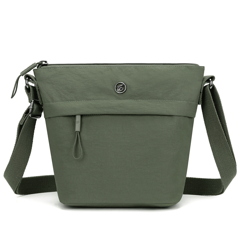 Ice Charm ženska nylon bucket torba za rame, mala, sa zatvaračem, gradski minimalistički stil