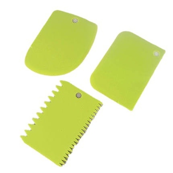 Set de trei spatule de copt din plastic colorat pentru cremă, tăierea tortului și decorare