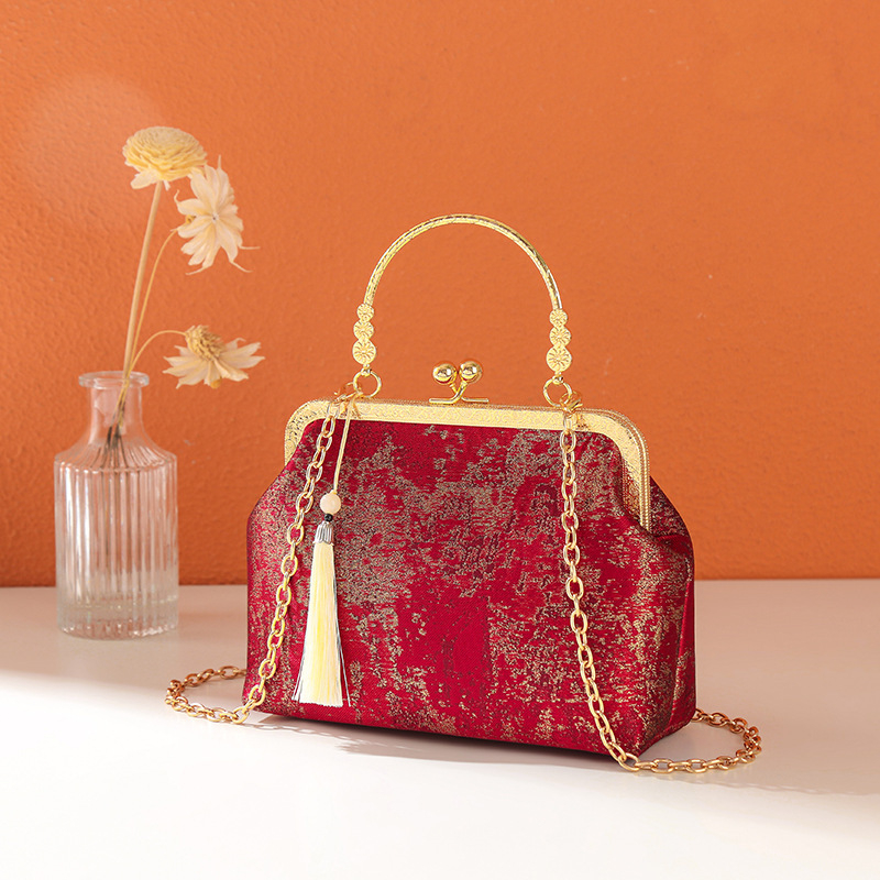 Kínai stílusú hímzett női táska, Hanfu-ihletésű elegáns retro kézitáska aranyszínű záróval