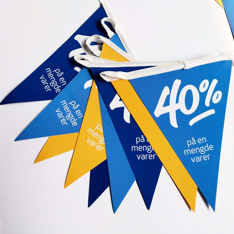Bannere triunghiulare din hârtie, personalizate pentru deschiderea supermarketului și aniversări, girlandă de steaguri, dimensiuni 21 × 28,5 cm, imprimare CMYK patru culori, logo imprimat, fără tijă