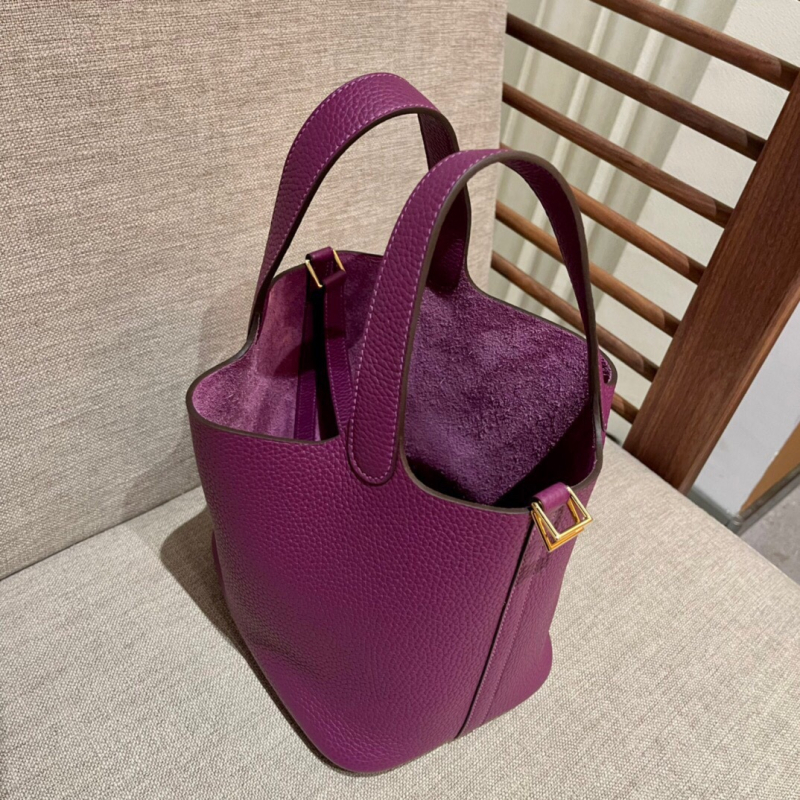 Torba od prave kože za žene – bucket bag, velika zapremina, uspravni kvadratni oblik, boja slonova siva