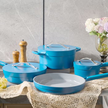 Set de vase antiaderente, patru piese: oală pentru lapte 16 cm, oală pentru supă 24 cm, tigaie adâncă 26 cm, tigaie plată 28 cm