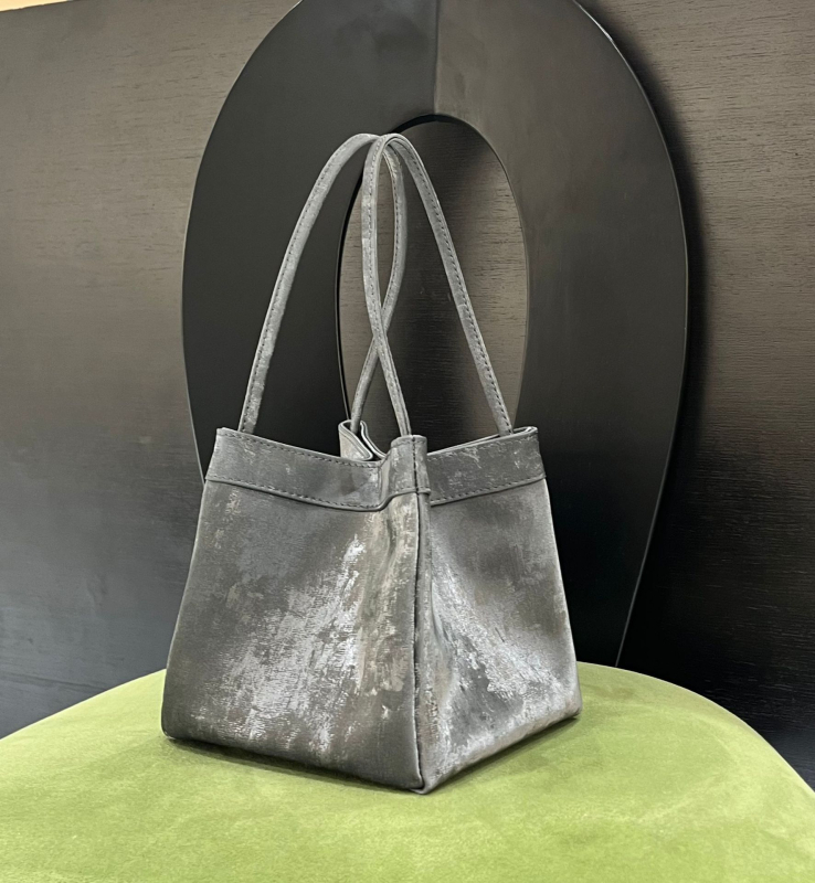 Torba od prave kože, kineski stil, baršunasto-saten završetak, mala kvadratna torba za rame, crossbody s dvije naramenice