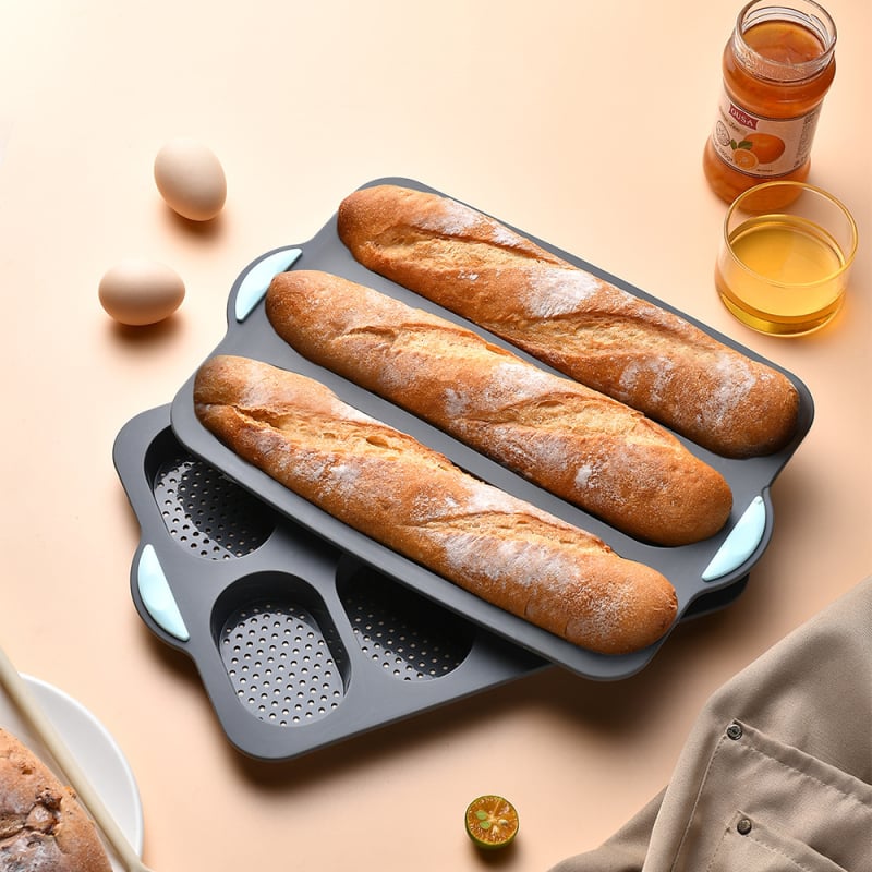 Formă din silicon pentru baghete, cu trei compartimente, antiaderentă, de calitate alimentară