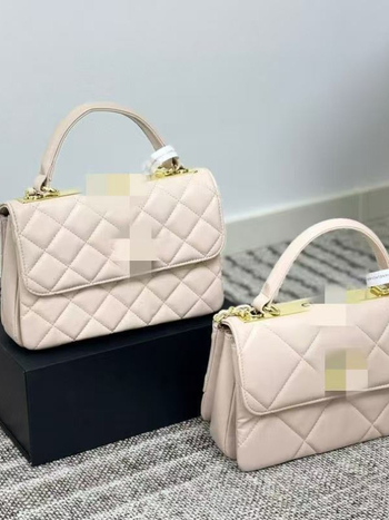 2025 ljetna ženska torbica od prave kože s kvadratnim prešivanjem i preklopnim poklopcem, lančani remen za rame i crossbody, za svakodnevnu upotrebu