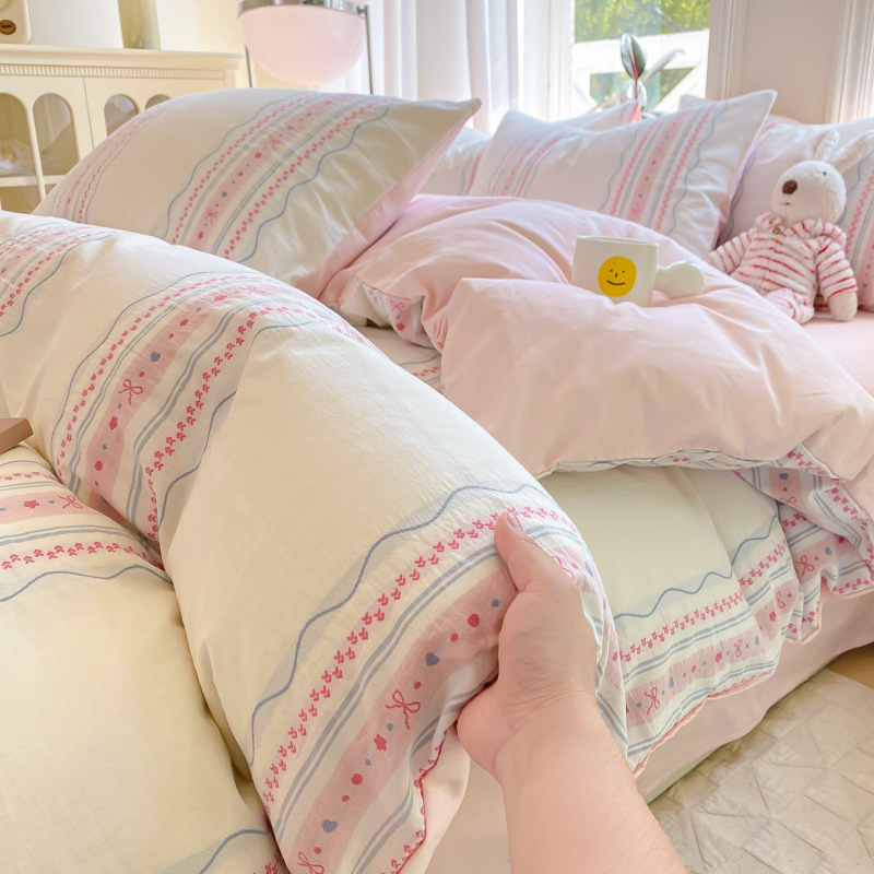 Lenjerie de pat din bumbac jacquard, 4 piese, cu model în dungi