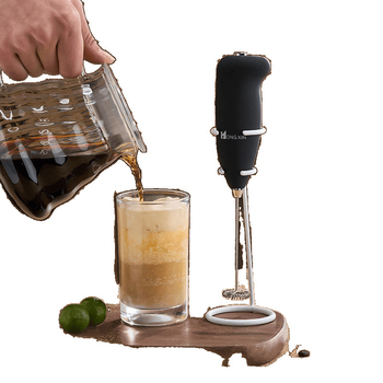 Spumător de lapte pentru cafea – mini agitator manual pentru lapte cald și rece