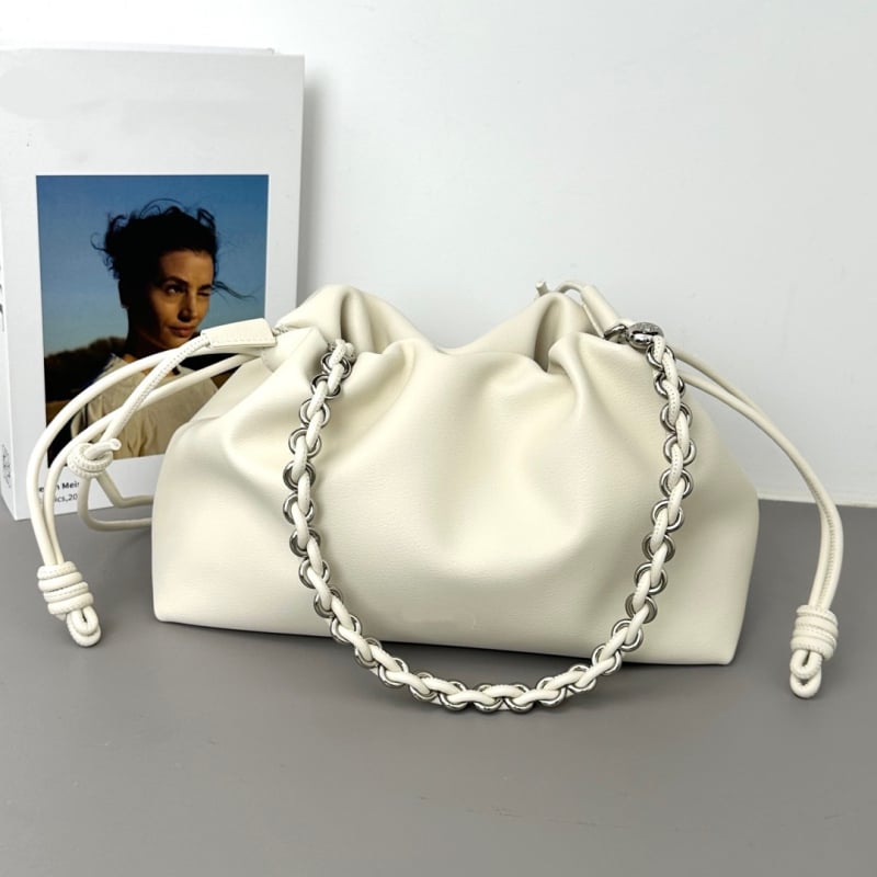 Torba od prave kože s lancem, cloud bag u bucket obliku, za nošenje u ruci ili preko ramena, crossbody