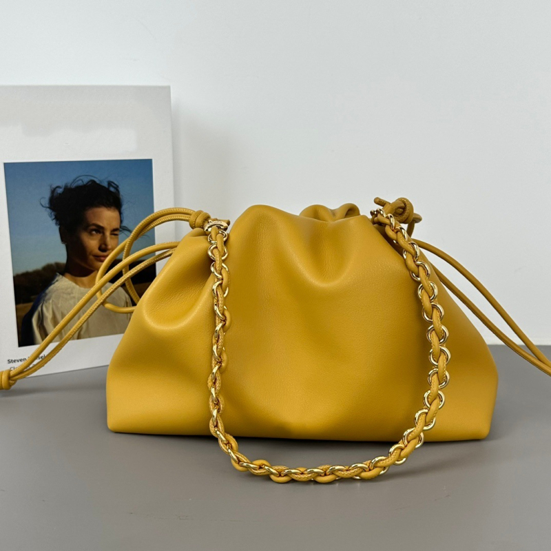 Torba od prave kože s lancem, cloud bag u bucket obliku, za nošenje u ruci ili preko ramena, crossbody