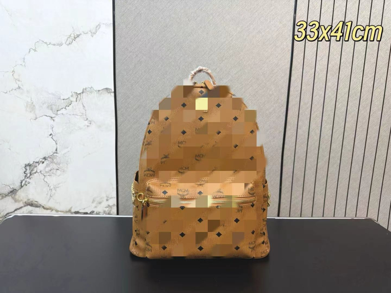 Unisex mini kožni ruksak s čavlima, kompaktan za svakodnevnu upotrebu, pogodan za 9-inčni prijenosnik