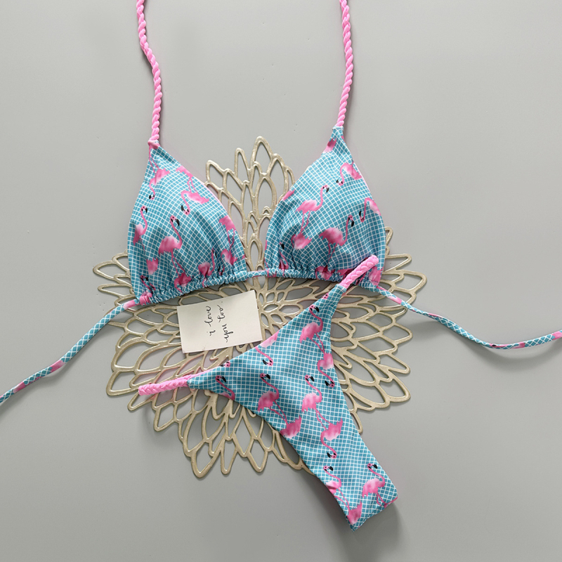 Női kétrészes bikini a strandoláshoz és nyaraláshoz, egyszínű, letisztult stílus