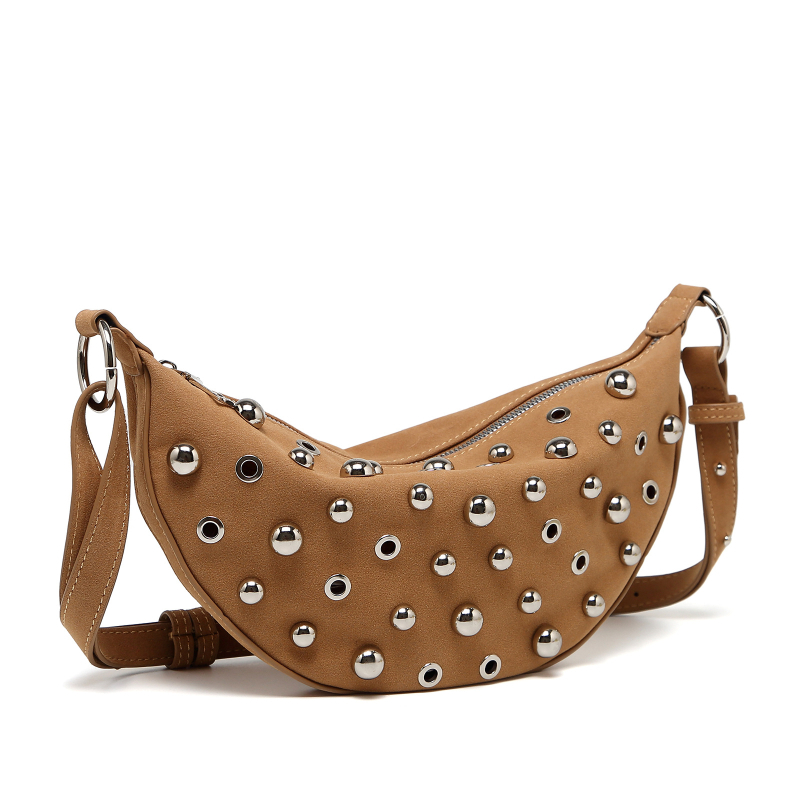 Mala crossbody torba s metalnim zakovicama, retro mat završetak, velur od jelenske kože