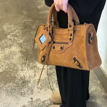Retro kožna torba s metalnim rivetima, stil motocikla, velika zapremina, tote torba za rame