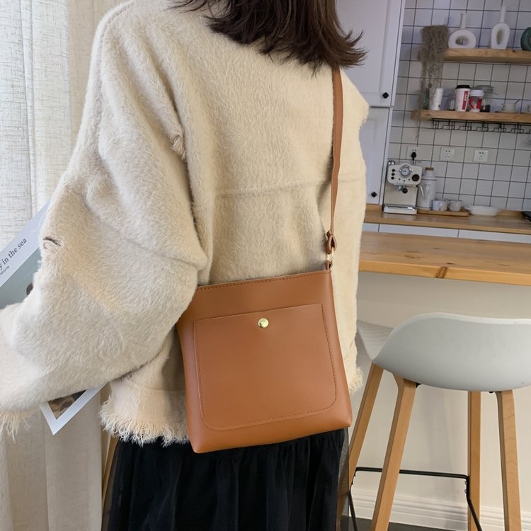 Teksturirana crossbody torbica za žene, kompaktni kvadratni dizajn, za svakodnevnu upotrebu