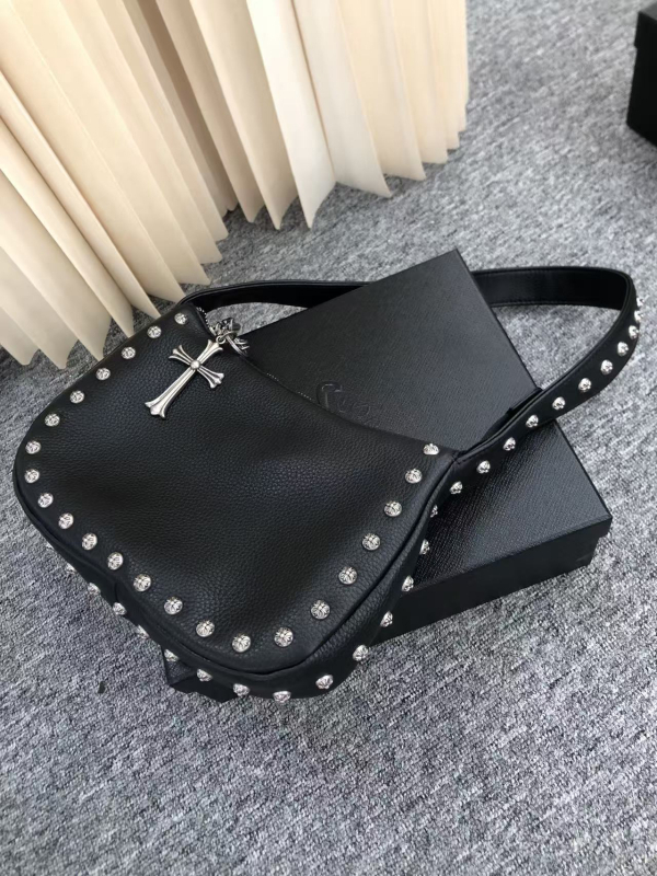 Torba ispod pazuha s ukrasnim rivetima, jedinstven krug motiv, ženska vintage kožna torba za svakodnevnu upotrebu, trend brend