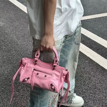 Ženska torba s nitima u moto stilu, kompaktna kvadratna crossbody torba
