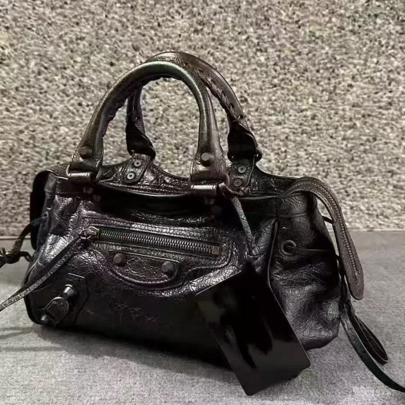 Ženska torba s nitima u moto stilu, kompaktna kvadratna crossbody torba