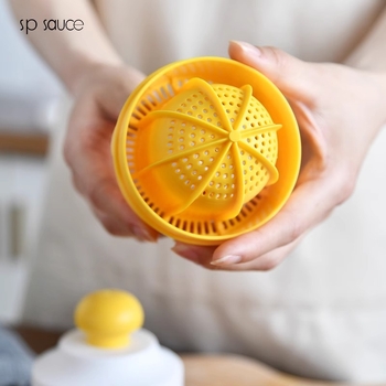 Storcător manual de lămâie în stil japonez – aparat compact pentru citrice, uz casnic