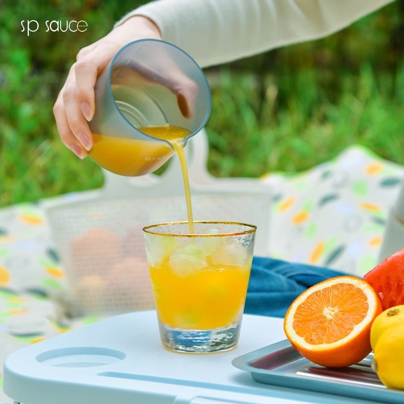Storcător manual de lămâie în stil japonez – aparat compact pentru citrice, uz casnic