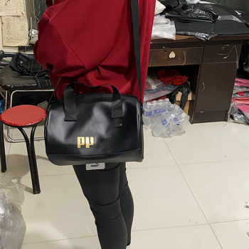 Muška torba za kratka putovanja, moderna crossbody torba za putovanja i treninge, sportska torba, kapacitet 56–75 L, PU koža
