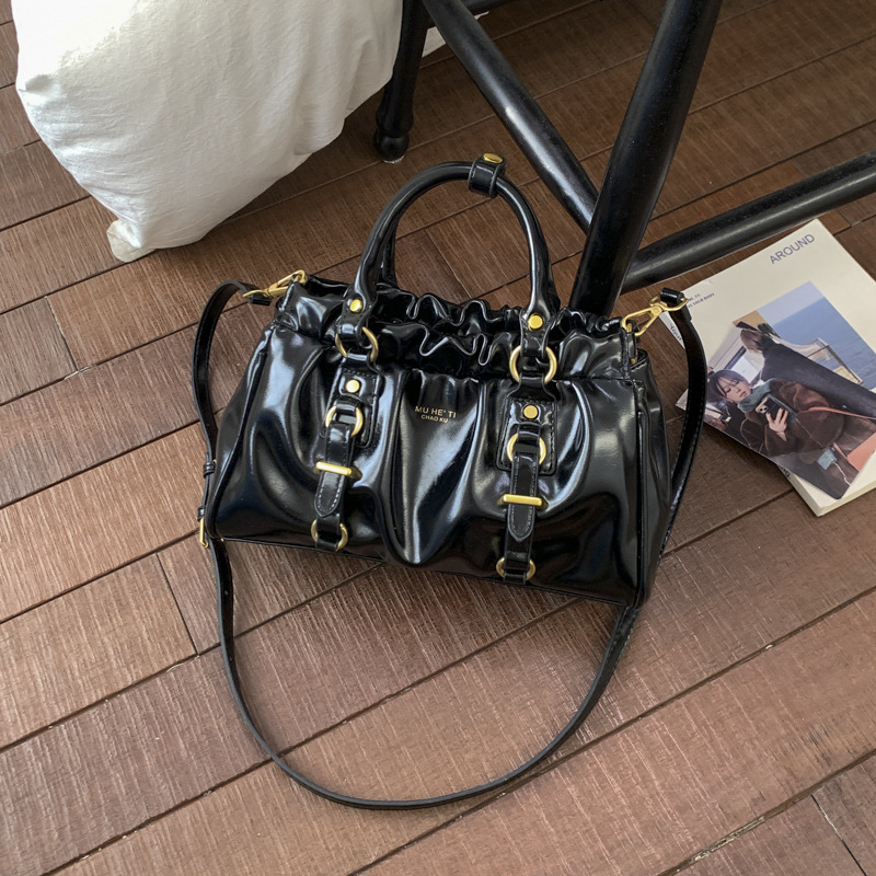 Női kis elegáns PU bőr crossbody táska, vödör alakú, közepes méret, téli 2025 kiadás, mindennapi viselethez és munkához